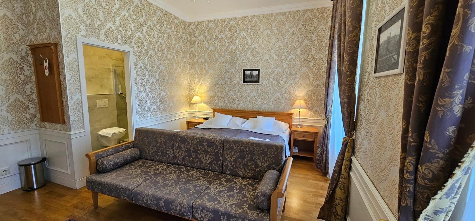 Zamecky Hotel レドニツェ エクステリア 写真